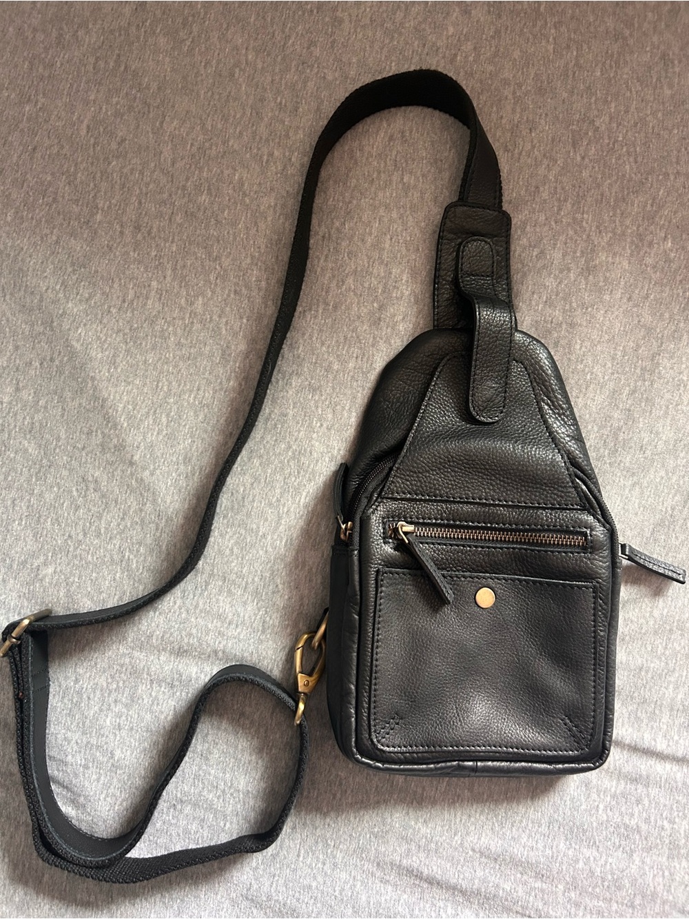 Ereganto Black Leather Sling Crossbody Bag with Gold Hardware